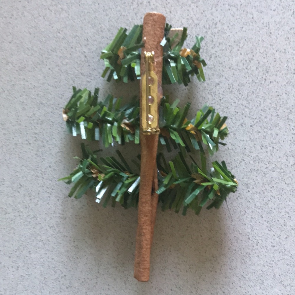 Christmas Tree Pin - Picture 2 of 2